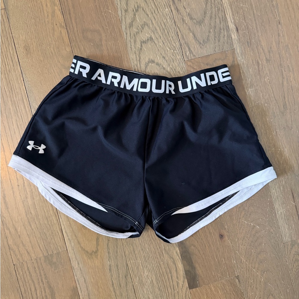 Under Armour youth Large Black Athletic unlined Shorts